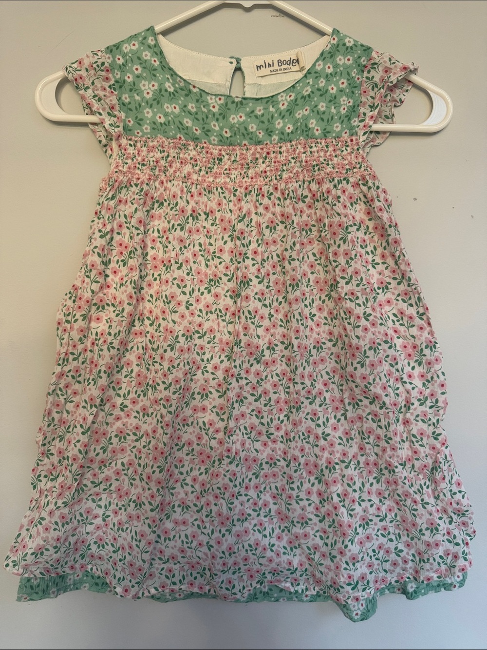 Mini Boden 5-6 Girls Floral Smocked Dress in Pink and Green